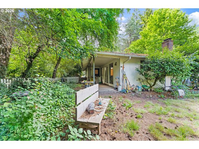 6385 MCEWAN Rd, Lake Oswego, OR 97035