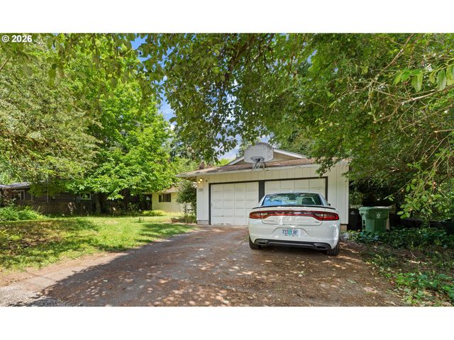 6385 MCEWAN Rd, Lake Oswego, OR 97035