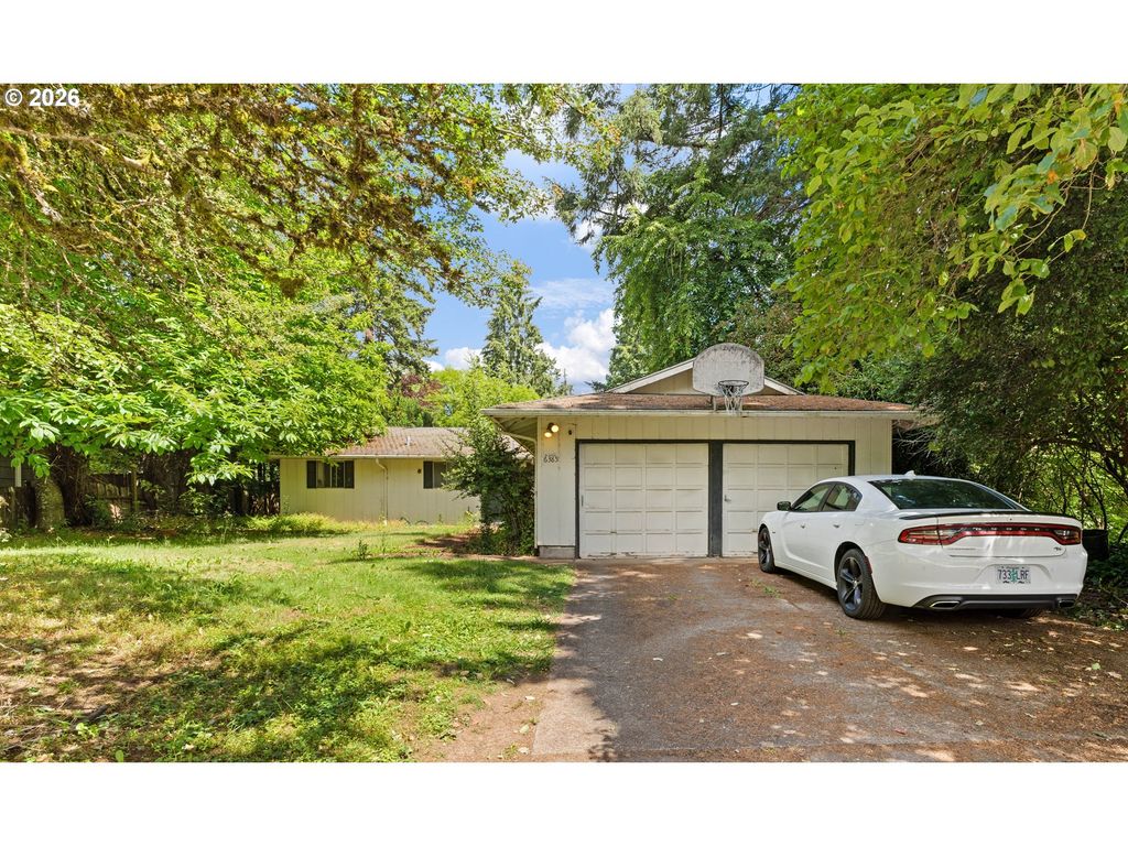 6385 MCEWAN Rd, Lake Oswego, OR 97035