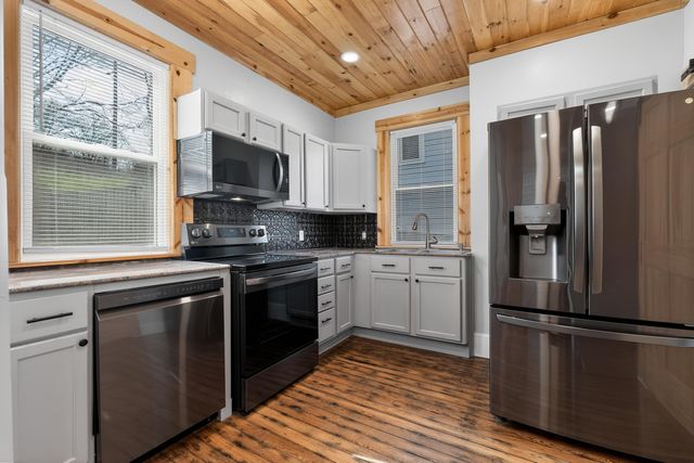 538 8th Avenue, Dayton, KY 41074