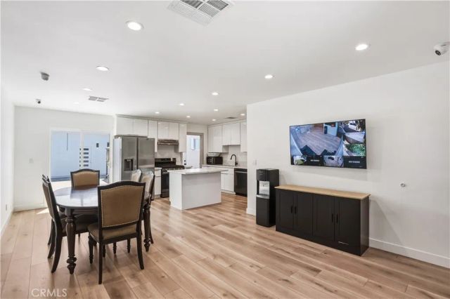 6620 Bellaire, Valley Glen, CA 91606
