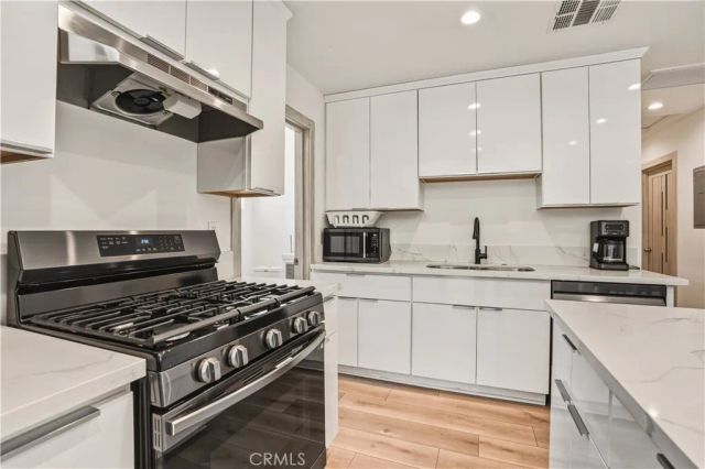 6620 Bellaire, Valley Glen, CA 91606
