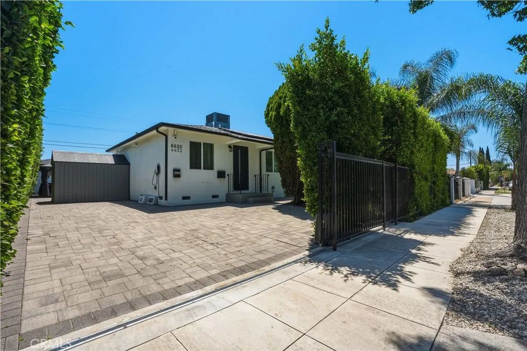 6620 Bellaire, Valley Glen, CA 91606