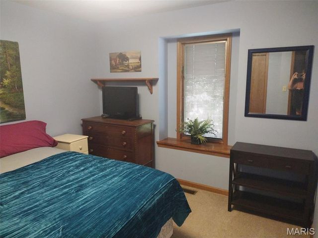 885 Shannon Hills Lane, Robertsville, MO 63072
