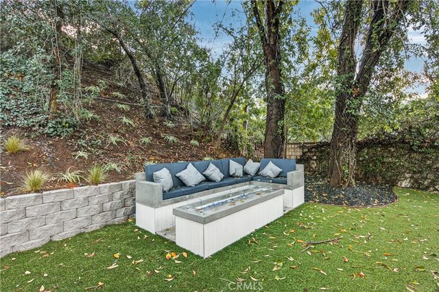 5506 Forest Cove Lane, Agoura Hills, CA 90301