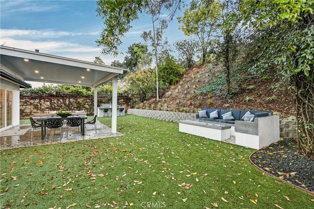 5506 Forest Cove Lane, Agoura Hills, CA 90301