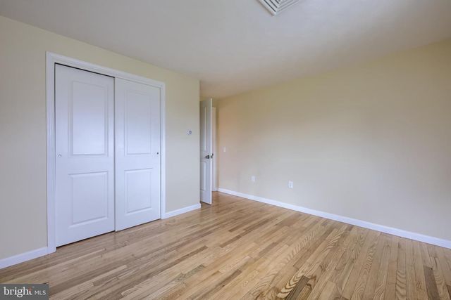 861 CAPE HORN RD, York, PA 17402