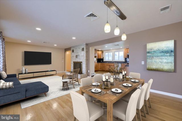 861 CAPE HORN RD, York, PA 17402