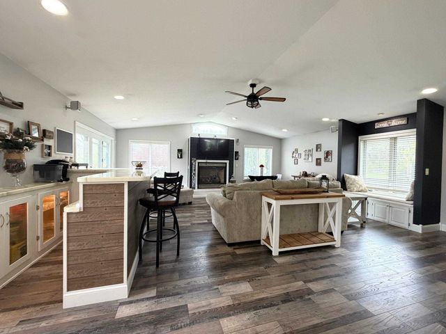 10184 N Linden Road, Vienna Twp, MI 48420