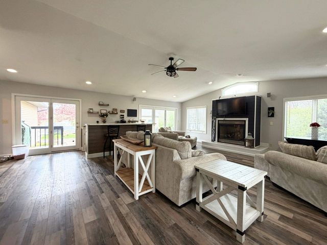 10184 N Linden Road, Vienna Twp, MI 48420