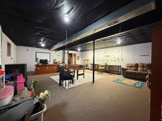 10184 N Linden Road, Vienna Twp, MI 48420