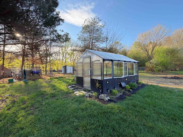 10184 N Linden Road, Vienna Twp, MI 48420