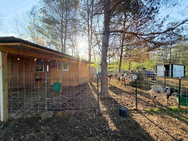 10184 N Linden Road, Vienna Twp, MI 48420