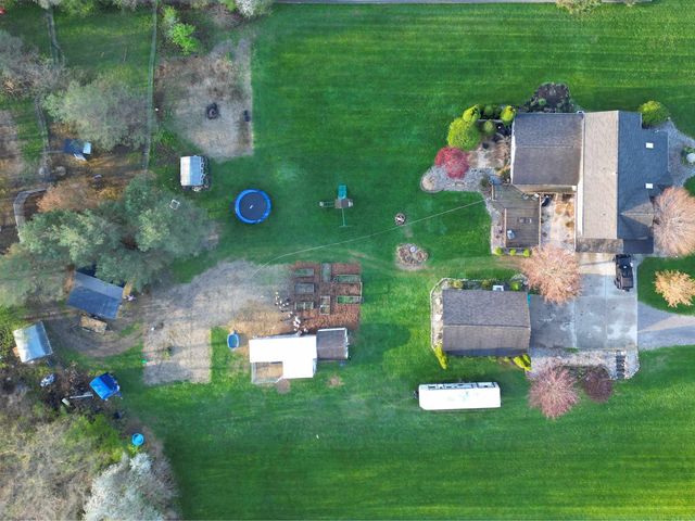 10184 N Linden Road, Vienna Twp, MI 48420