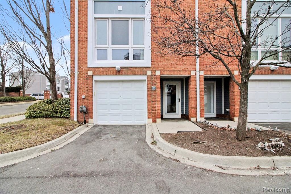 274 Main Sail Ct Court, Detroit, MI 48207