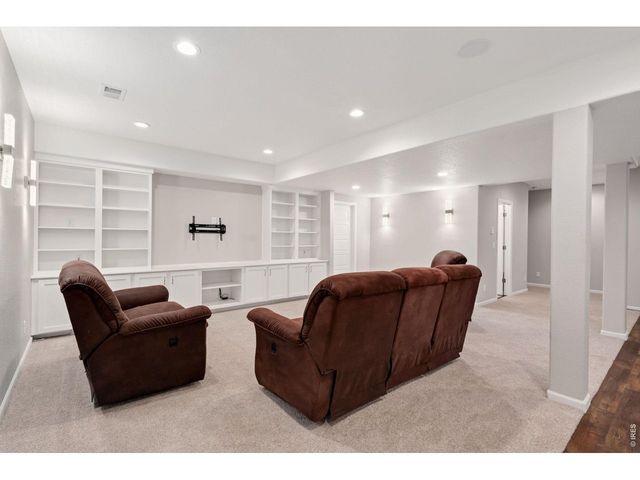 6050 Medlar Pl, Fort Collins, CO 80528