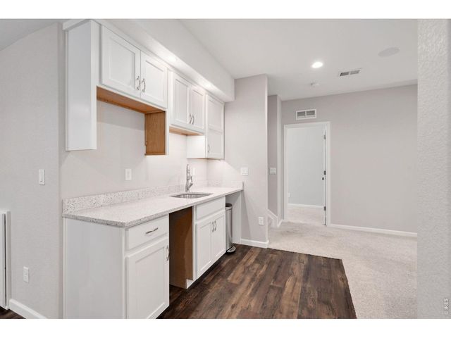 6050 Medlar Pl, Fort Collins, CO 80528