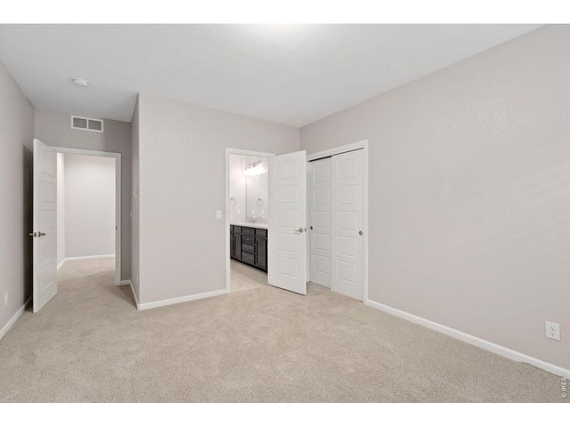 6050 Medlar Pl, Fort Collins, CO 80528