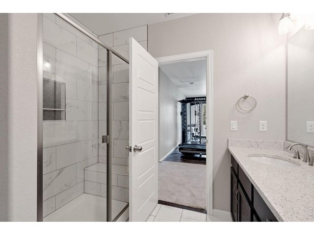 6050 Medlar Pl, Fort Collins, CO 80528