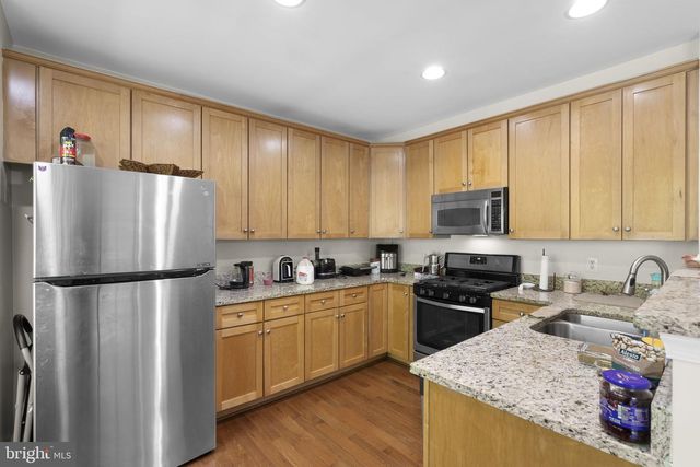 17572 VICTORIA FALLS DR, Dumfries, VA 22025