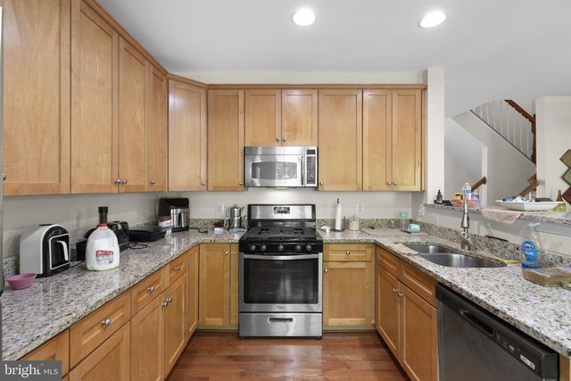 17572 VICTORIA FALLS DR, Dumfries, VA 22025
