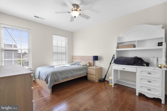 17572 VICTORIA FALLS DR, Dumfries, VA 22025