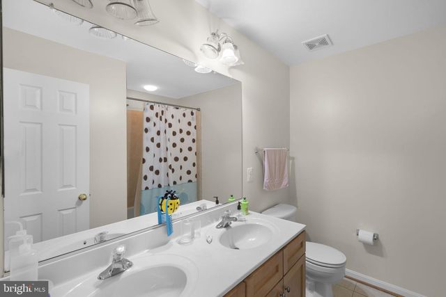 17572 VICTORIA FALLS DR, Dumfries, VA 22025