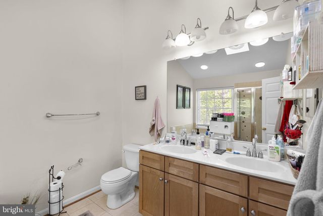 17572 VICTORIA FALLS DR, Dumfries, VA 22025