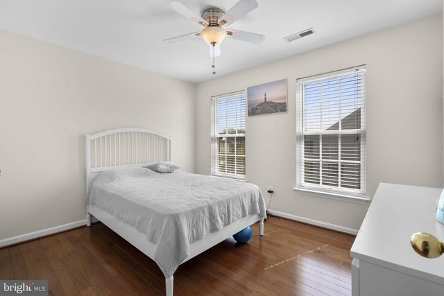17572 VICTORIA FALLS DR, Dumfries, VA 22025