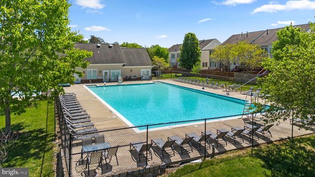 17572 VICTORIA FALLS DR, Dumfries, VA 22025