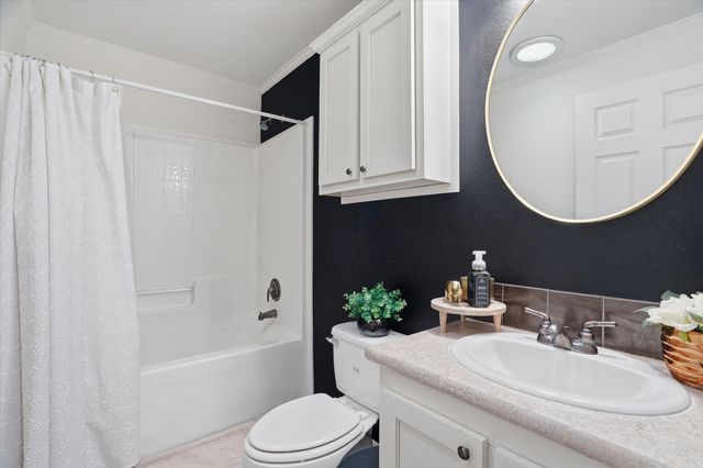 8305 Bluebonnet Circle, Alvarado, TX 76009