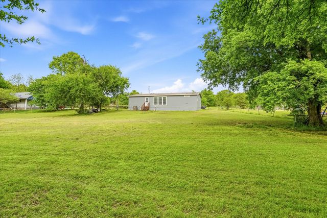8305 Bluebonnet Circle, Alvarado, TX 76009