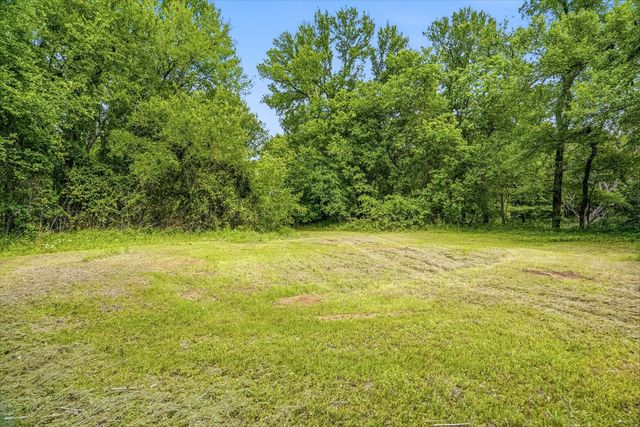 8305 Bluebonnet Circle, Alvarado, TX 76009