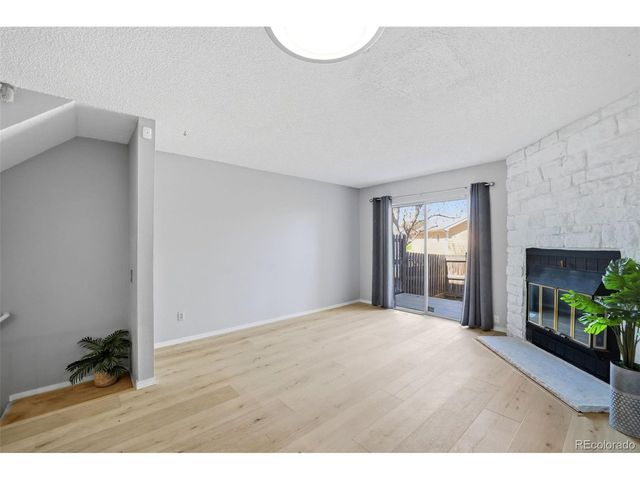9509 W Coal Mine Ave B, Littleton, CO 80123