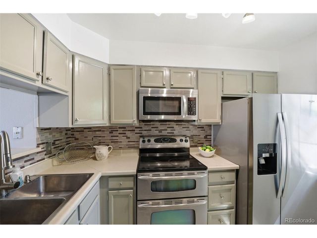 9509 W Coal Mine Ave B, Littleton, CO 80123