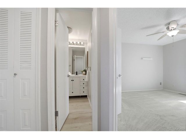 9509 W Coal Mine Ave B, Littleton, CO 80123