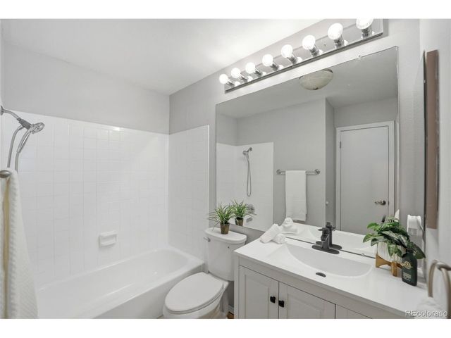 9509 W Coal Mine Ave B, Littleton, CO 80123