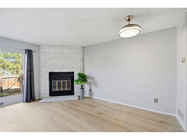 9509 W Coal Mine Ave B, Littleton, CO 80123