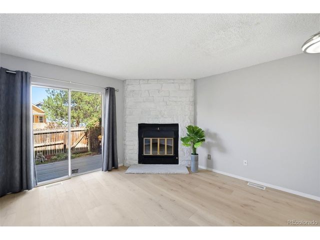 9509 W Coal Mine Ave B, Littleton, CO 80123