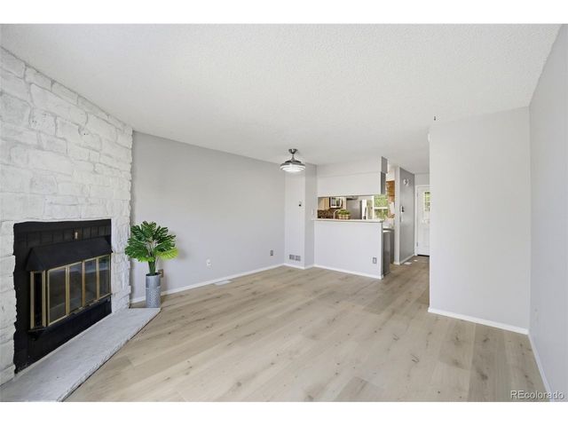 9509 W Coal Mine Ave B, Littleton, CO 80123