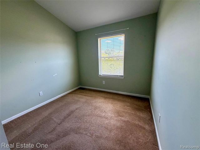 1930 Alexander Drive, Westland, MI 48186