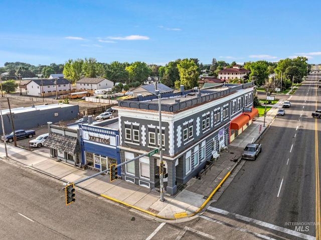 112 W Main St, Wendell, ID 83355