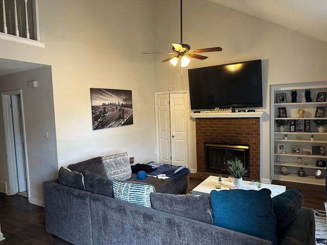 6543 FERN CREEK DR, Memphis, TN 38115