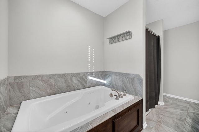 2624 4th Avenue SW, Altoona, IA 50009