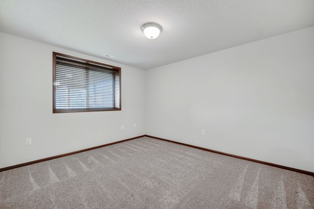 2624 4th Avenue SW, Altoona, IA 50009