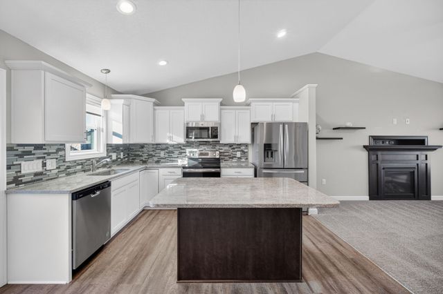 2624 4th Avenue SW, Altoona, IA 50009