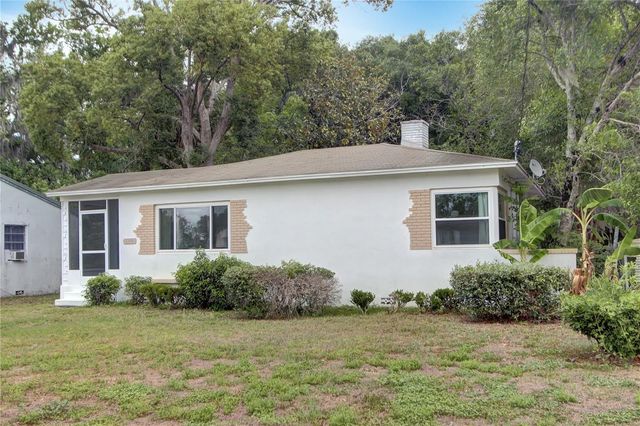 1308 MARIVA AVENUE, Leesburg, FL 34748