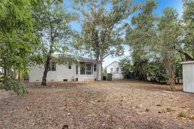 1308 MARIVA AVENUE, Leesburg, FL 34748