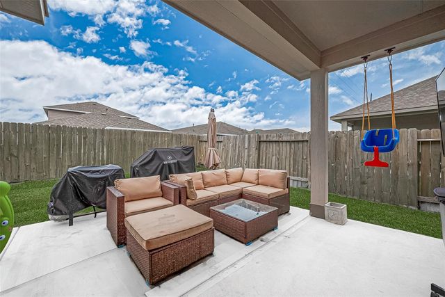 1214 Red Hills Drive, Rosharon, TX 77583