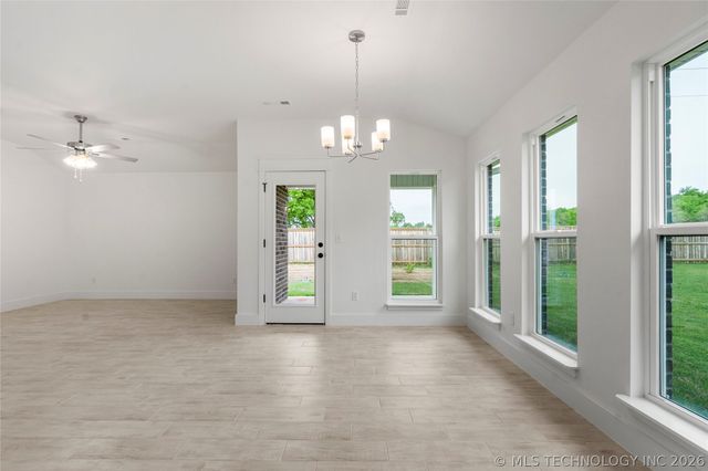 6017 N 30th Street, Broken Arrow, OK 74014